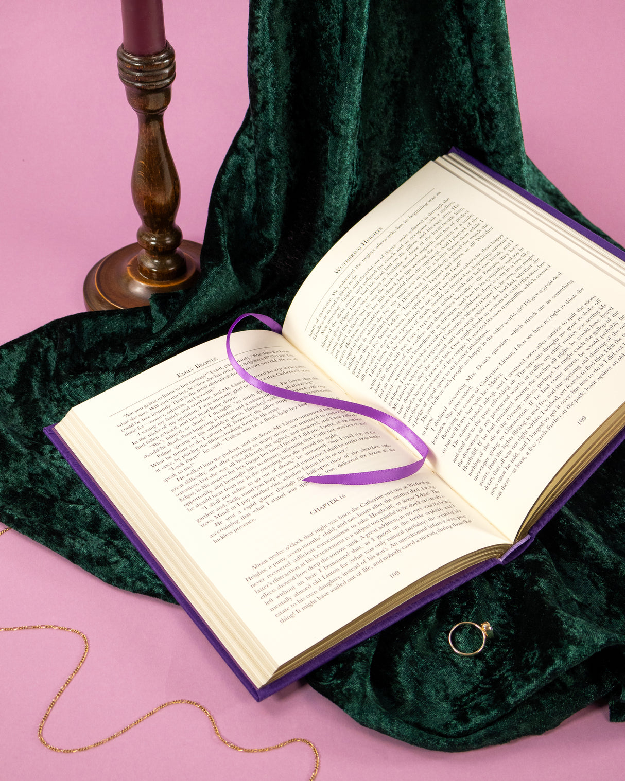 Wuthering Heights – Classic Novel