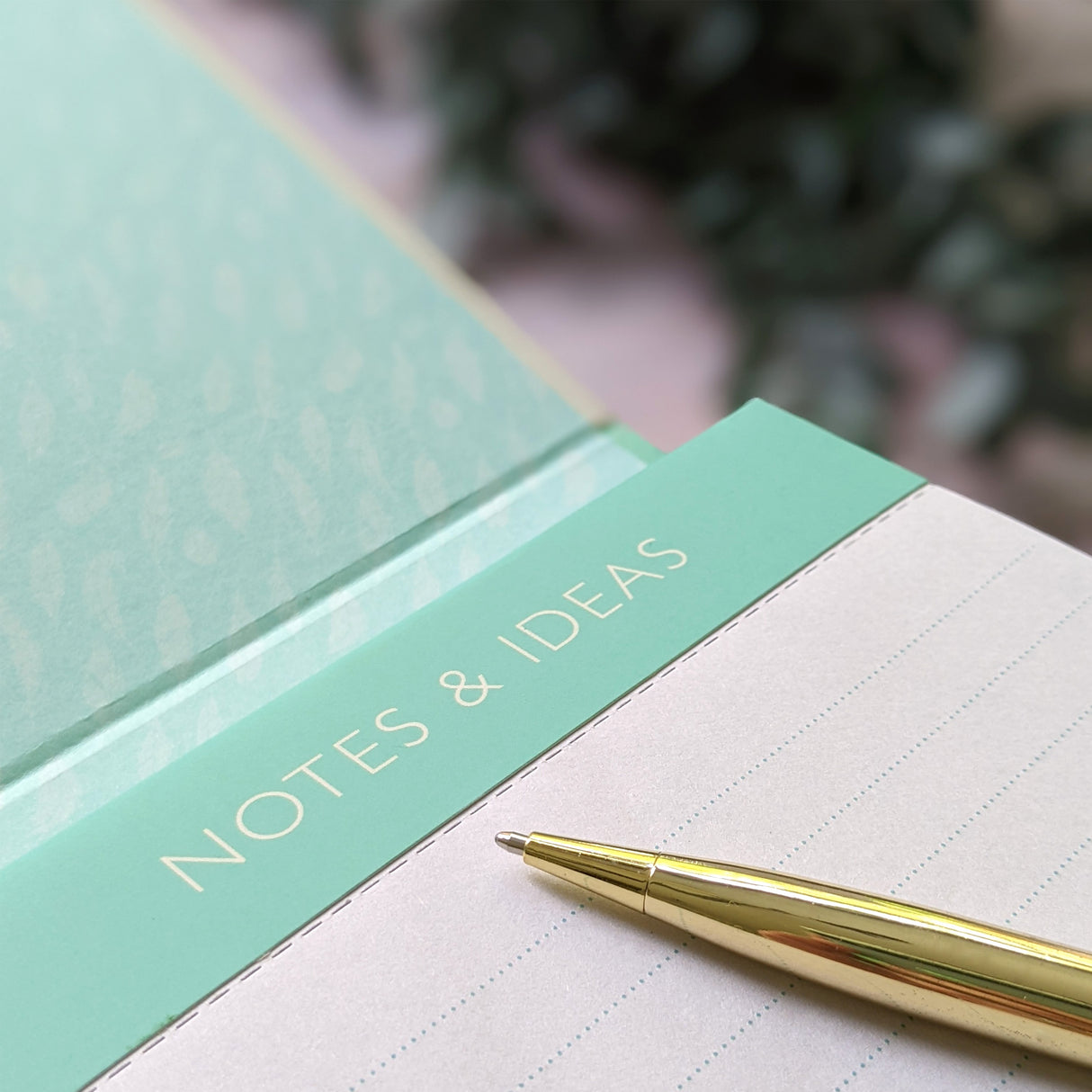 Peacock Feathers Flip Up Notepad