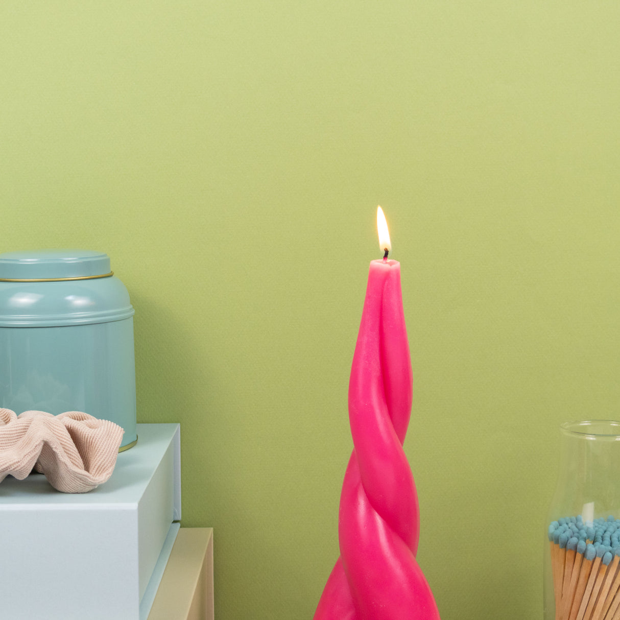 Willow and Belle Dual Twist Design Table Candle In Gift Box