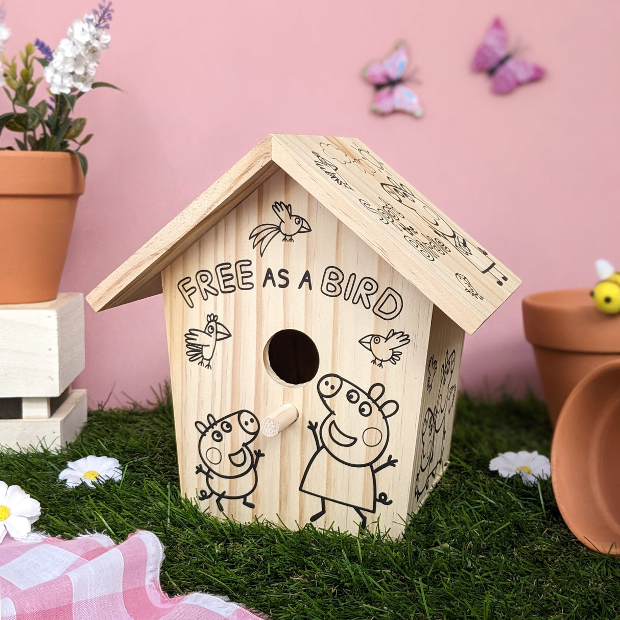 Peppa Pig Paint Your Own Bird House