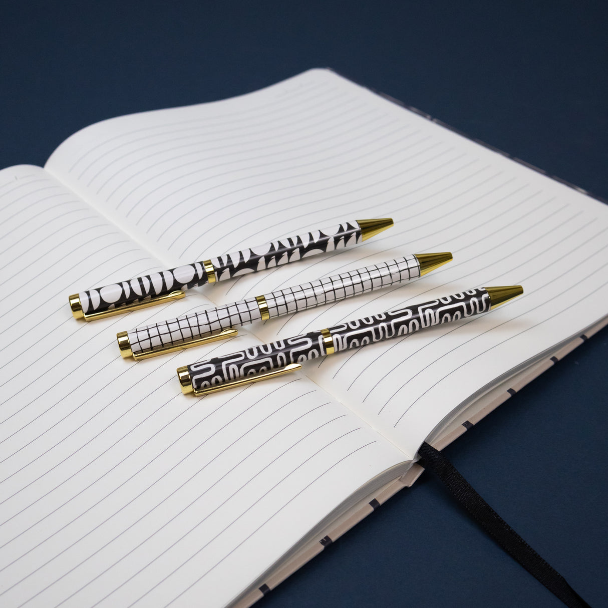 Elysian Monochrome Mixed Design Ballpoint Pens in Gift Box – Set of 3 Pens