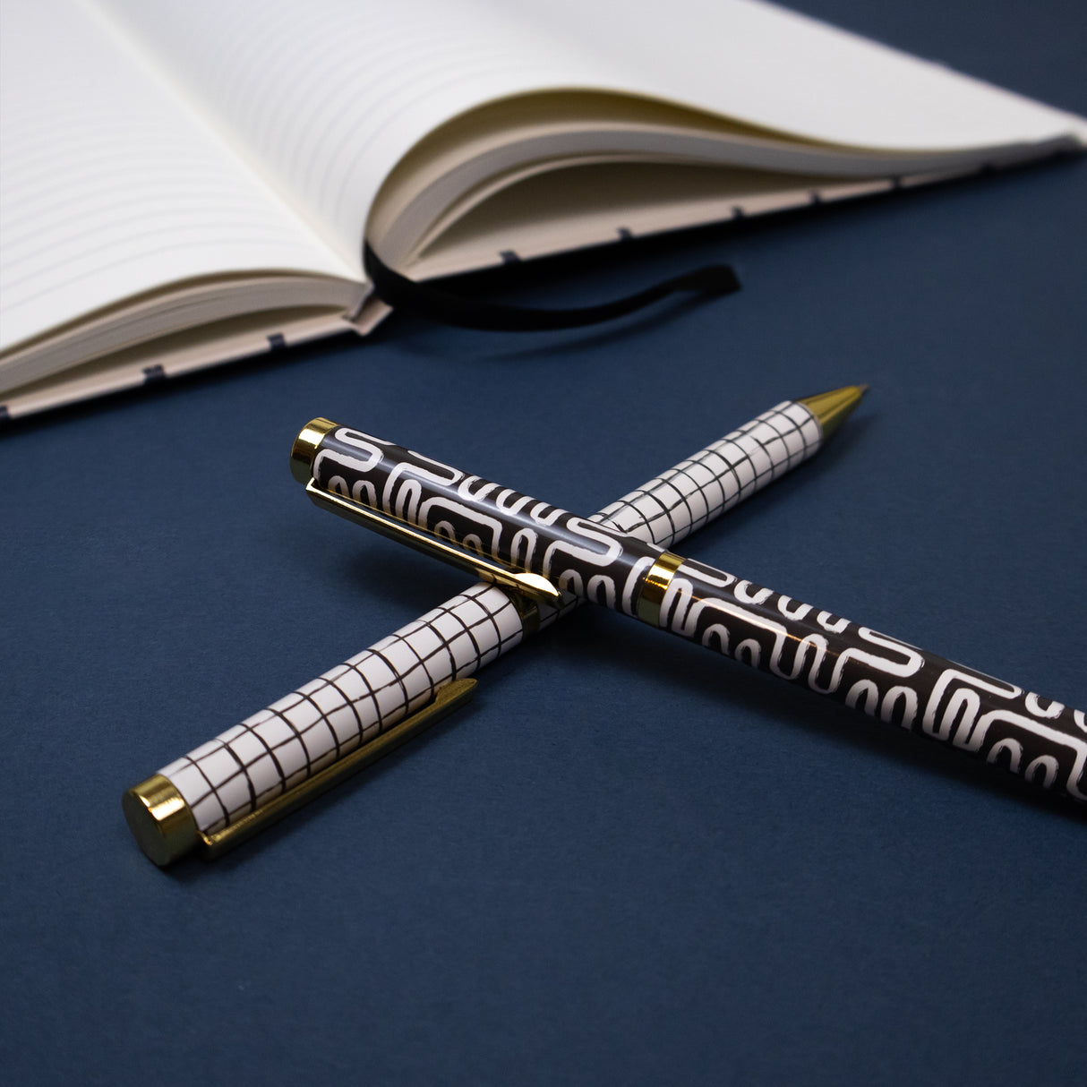 Elysian Monochrome Mixed Design Ballpoint Pens in Gift Box – Set of 3 Pens