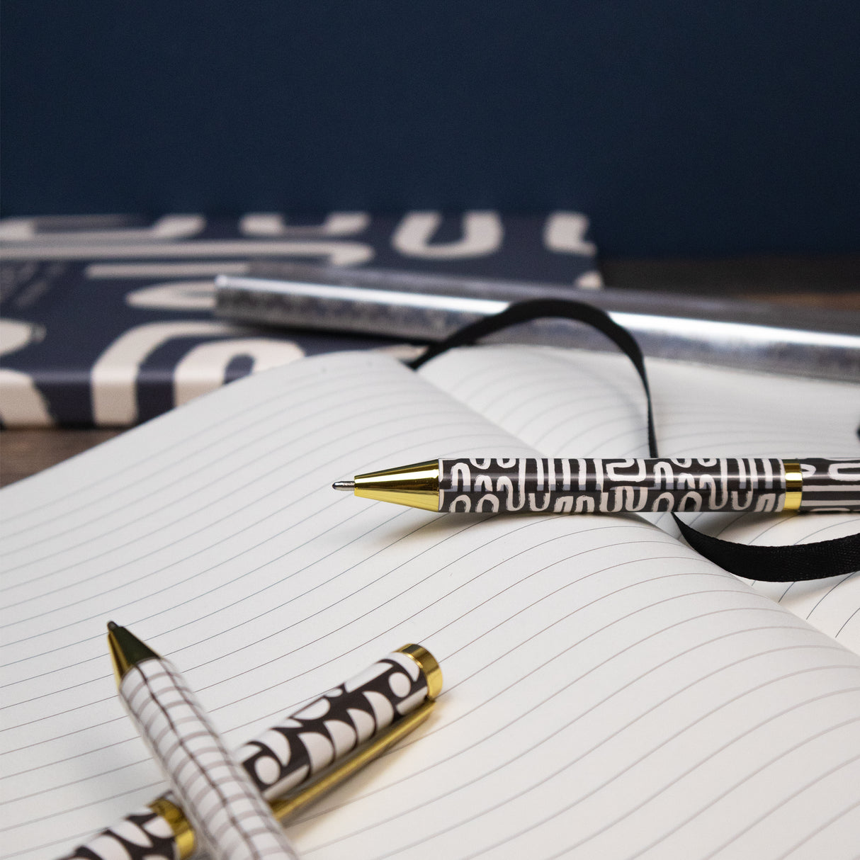 Elysian Monochrome Mixed Design Ballpoint Pens in Gift Box – Set of 3 Pens