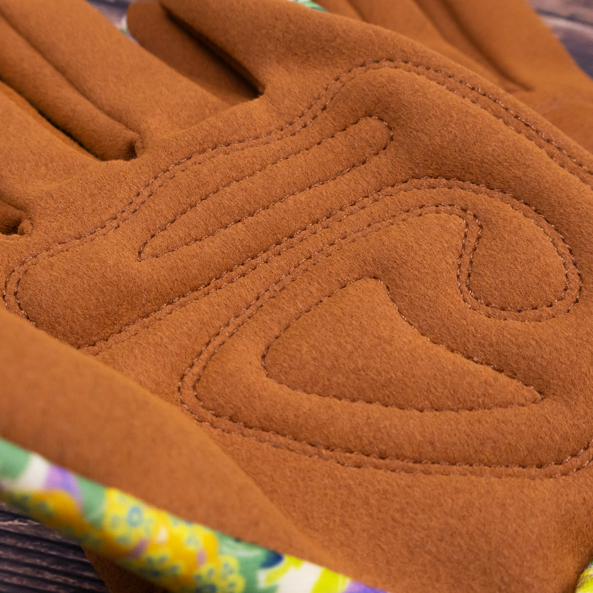 Orange Grove Gardening Gloves - Women's One Size – William Morris Jasmine Design