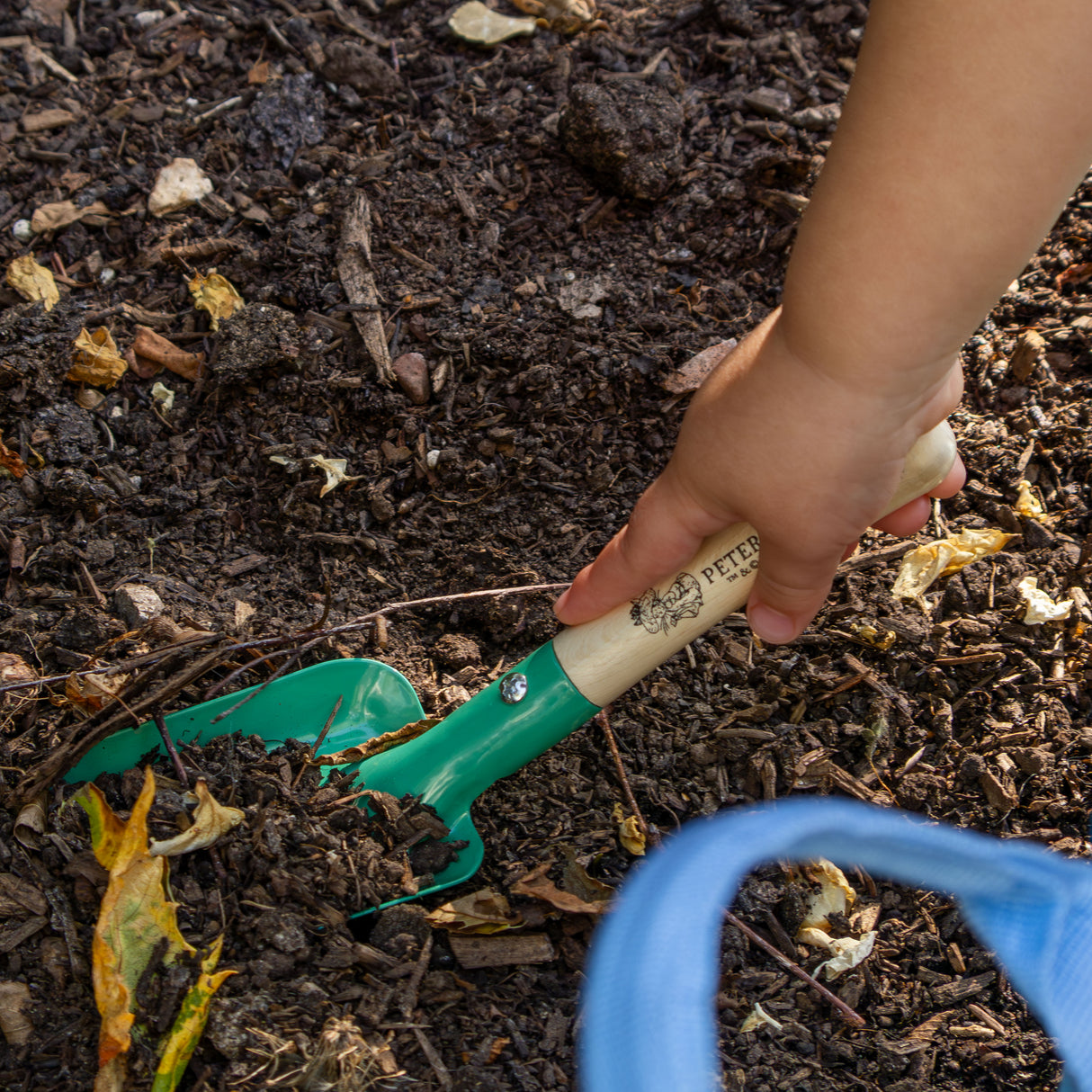 Peter Rabbit Children’s Garden Tool Set – 3-Piece Kids Gardening Kit with Trowel, Rake & Spade