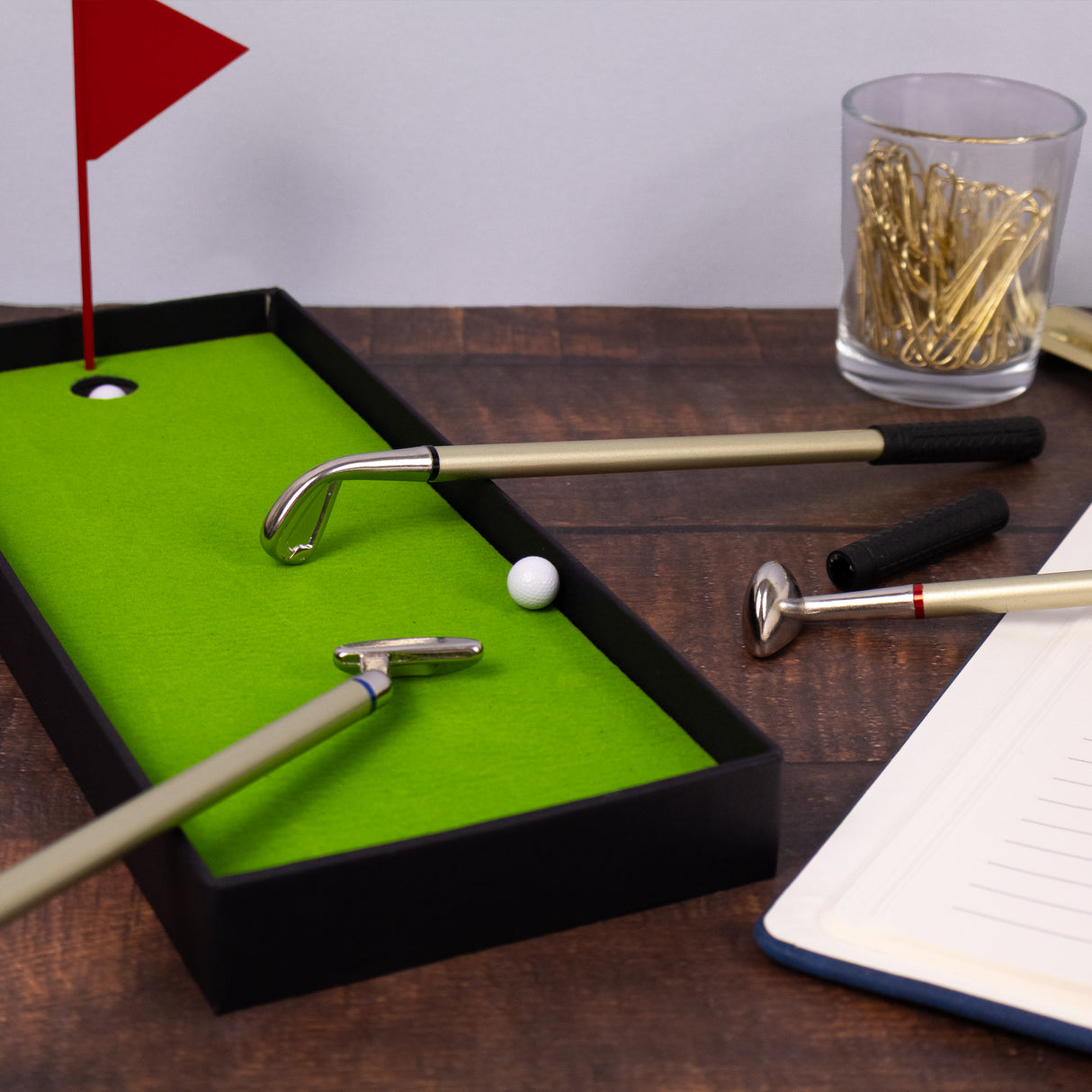 The Gentleman’s Emporium “Love to Golf” Novelty Pens and Mini Golf Game