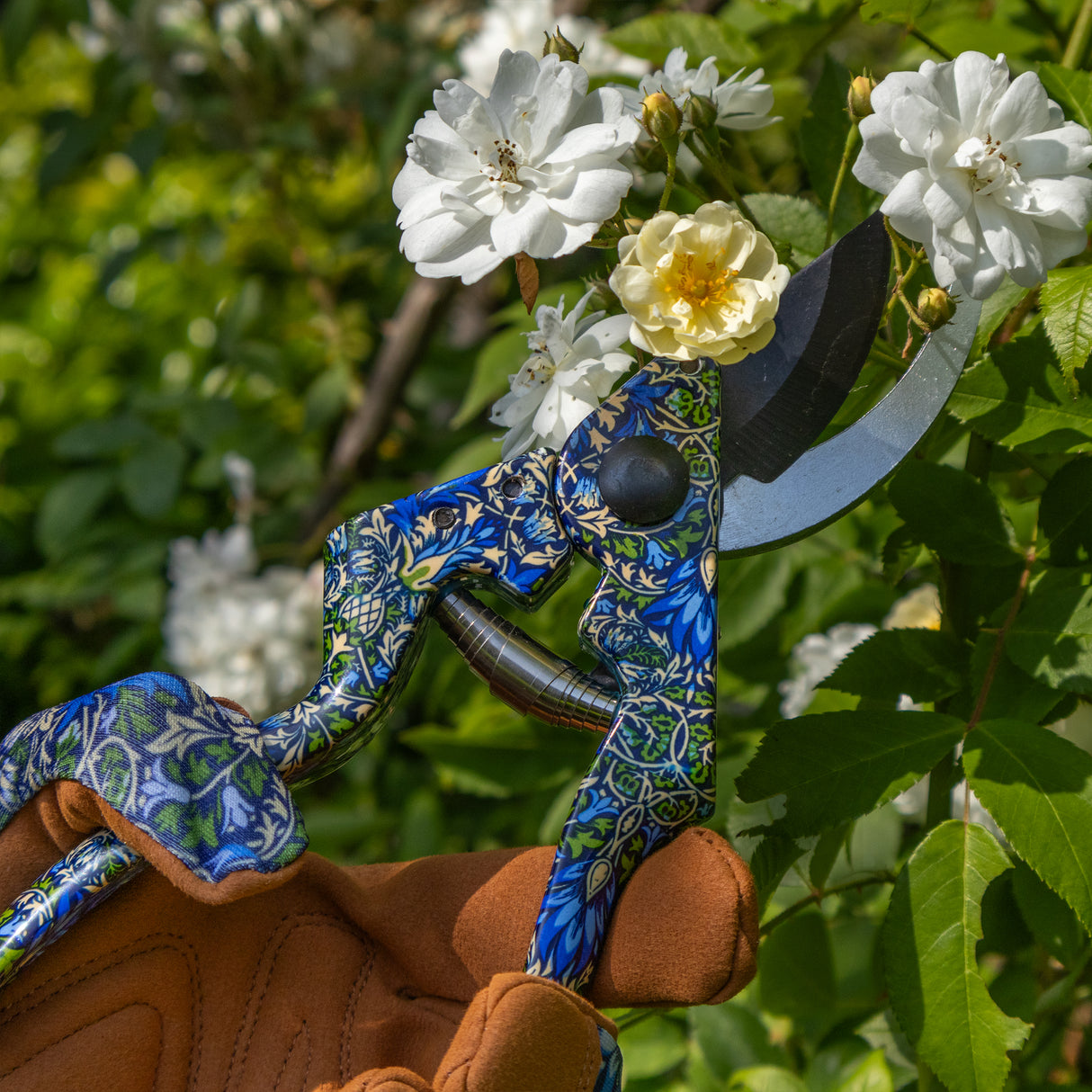 Orange Grove Secateurs - William Morris Snakeshead Design
