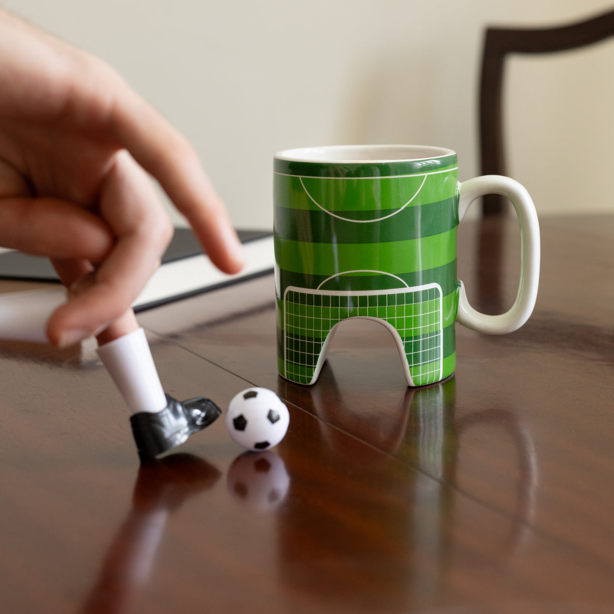The Gentleman’s Emporium Football Mug & Game Gift Set