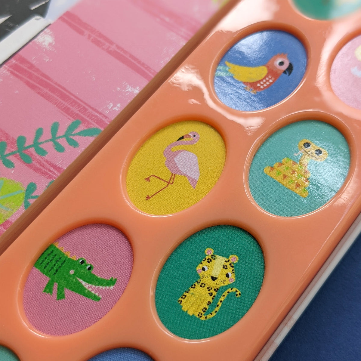 Squawk Squawk Squawk Squawk In The Noisy Jungle - Children's 12 Button Sound Book ...