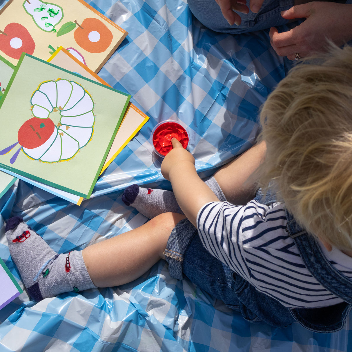 World of Eric Carle My First Fingerprint Art Kit – Toddler Craft Set with Paints & Colouring Sheets – The Very Hungry Caterpillar