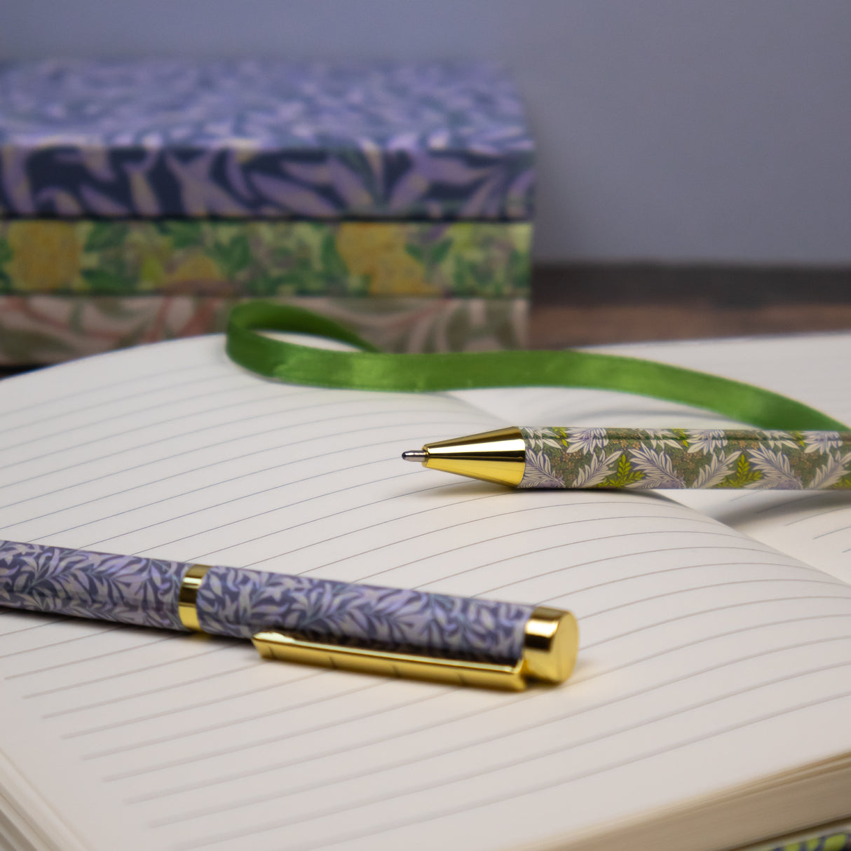 William Morris Mixed Design Ballpoint Pens in Gift Box – Set of 3 Pens
