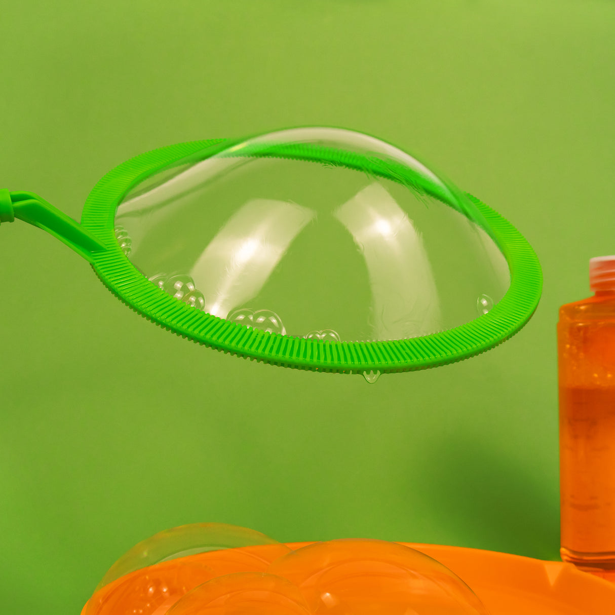 Dinosaurs Giant Bubble Maker