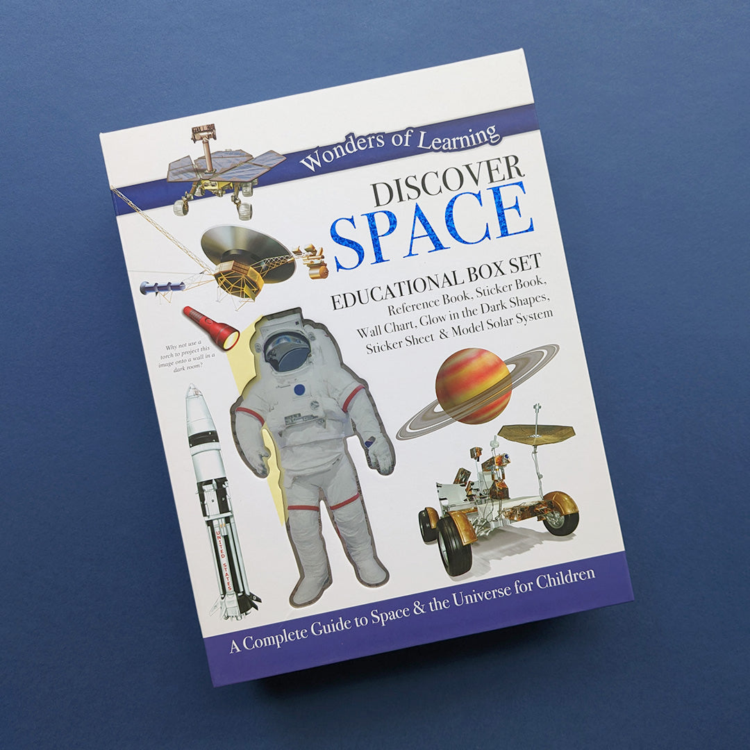 素晴らしい価格 Discover Space Educational Box Set - Children's STEM Astronomy