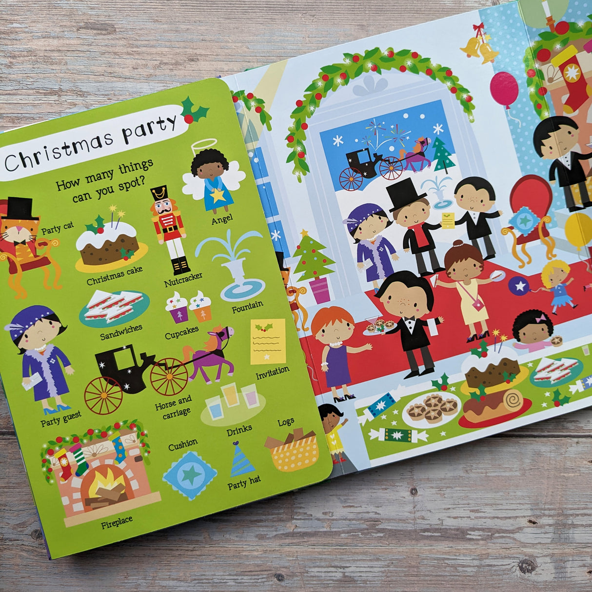 Let’s Spot Christmas - Festive Fold-Out Spotting Book for Children